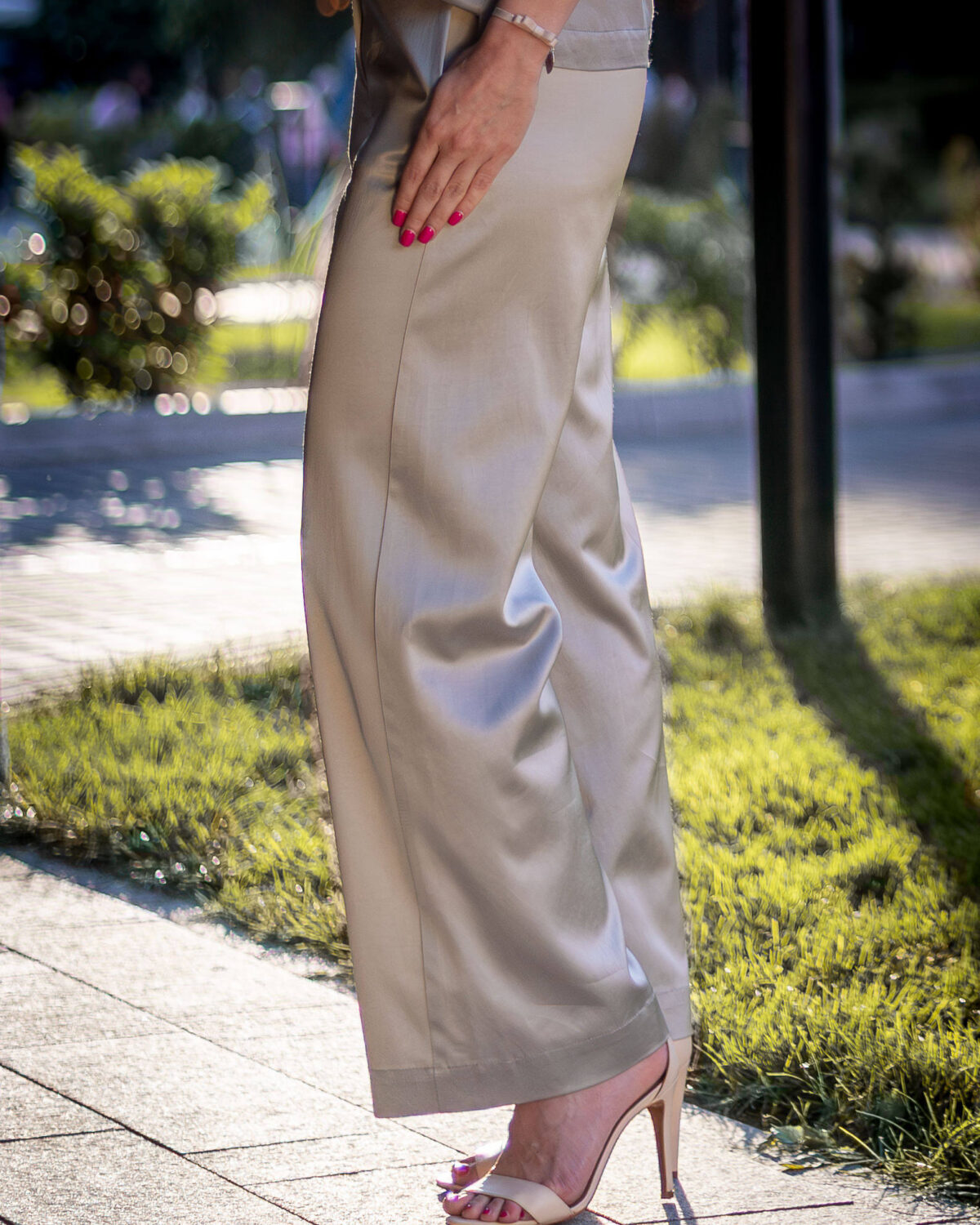 Eleganckie spodnie Adela z szeroką nogawką — Szary, zdjęcie 4